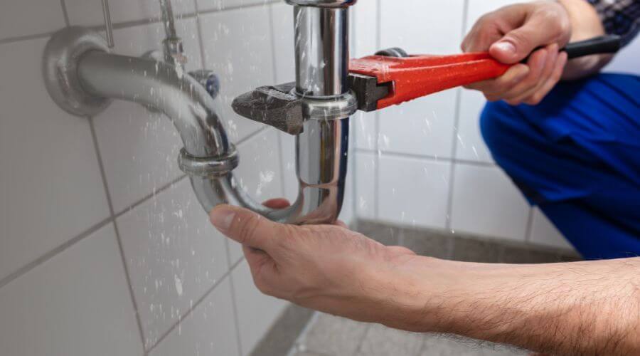Professional emergency plumbing in Charmco, WV